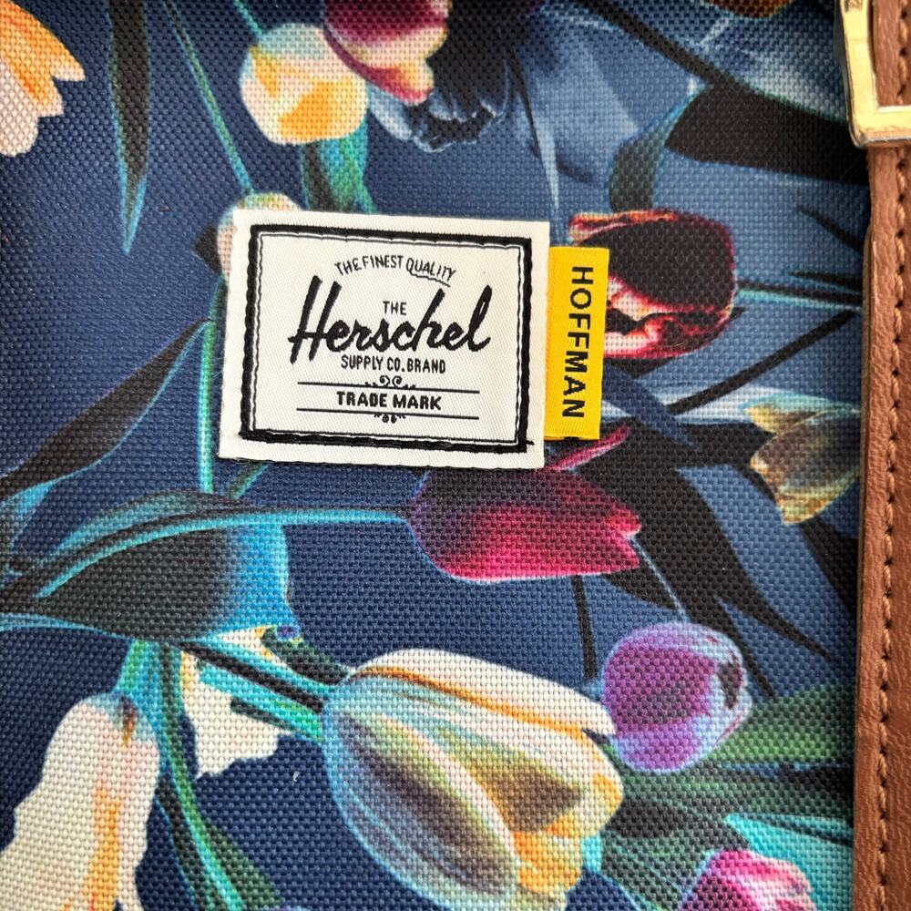 NWOT Herschel Little America Hoffman Tulips 25L Backpack Rucksack - Picture 3 of 8
